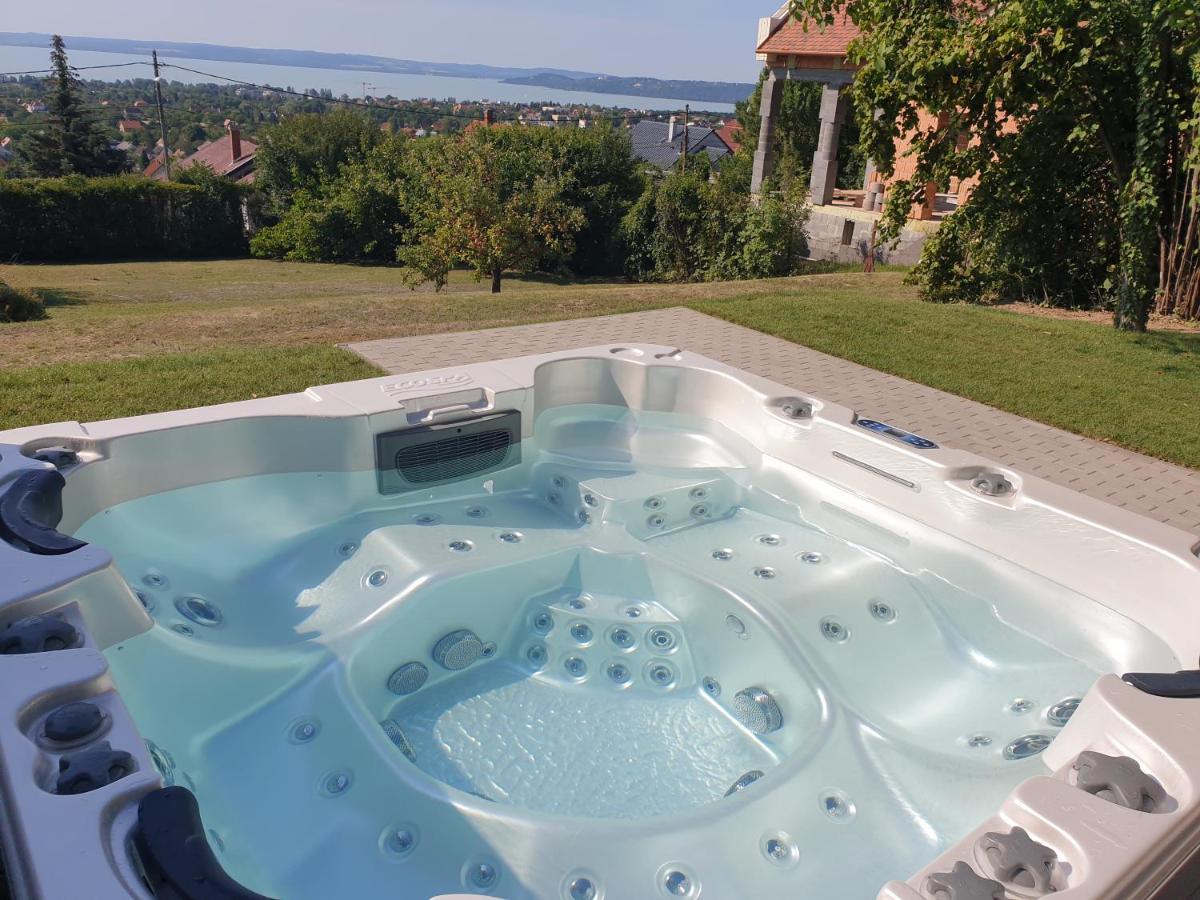 Lakeview Apartments Balatonfuered 外观 照片