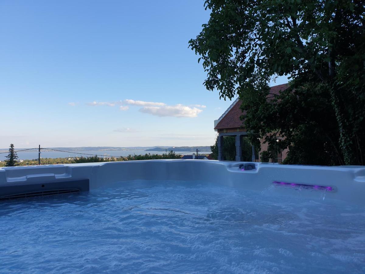 Lakeview Apartments Balatonfuered 外观 照片