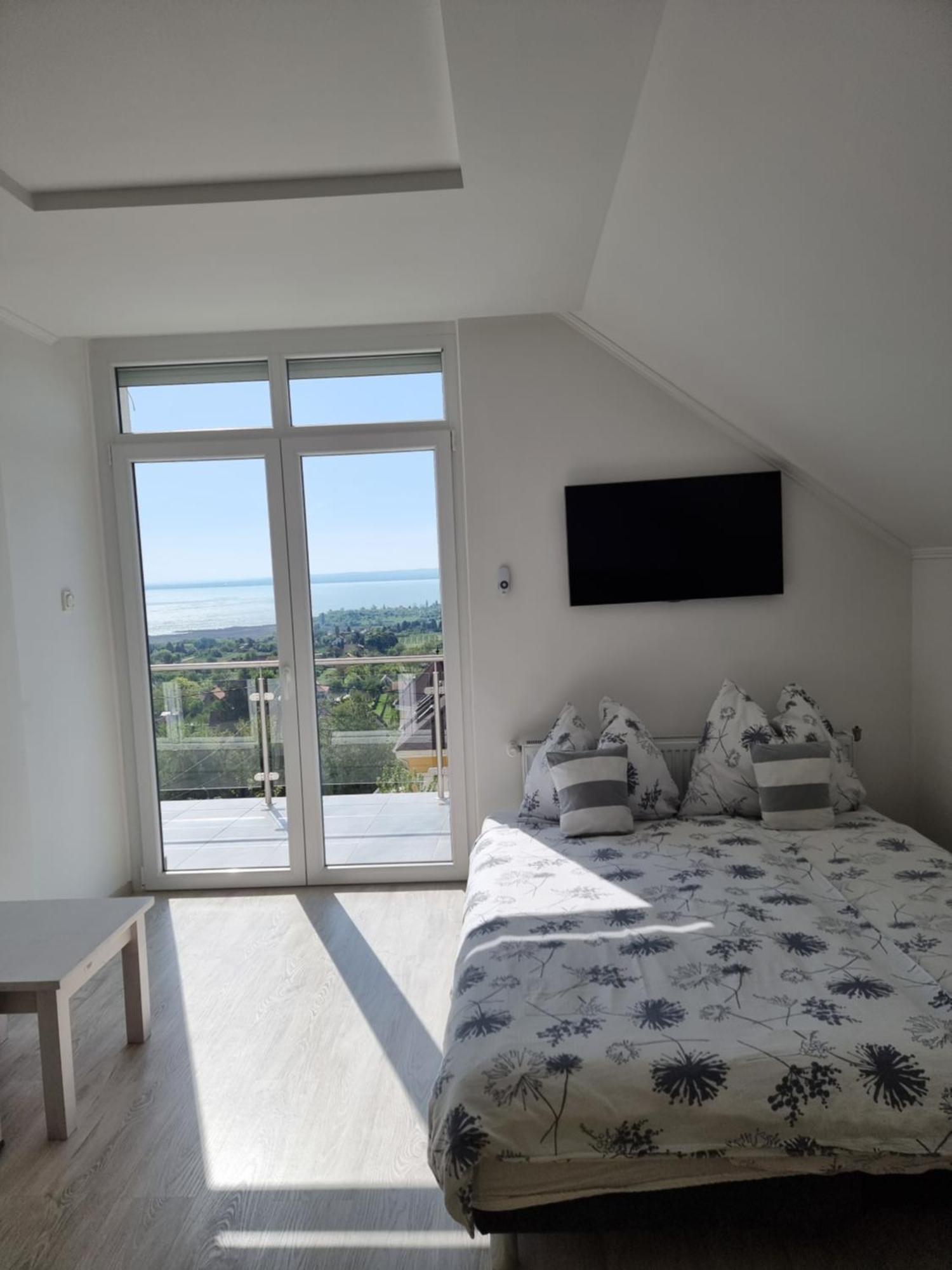 Lakeview Apartments Balatonfuered 外观 照片