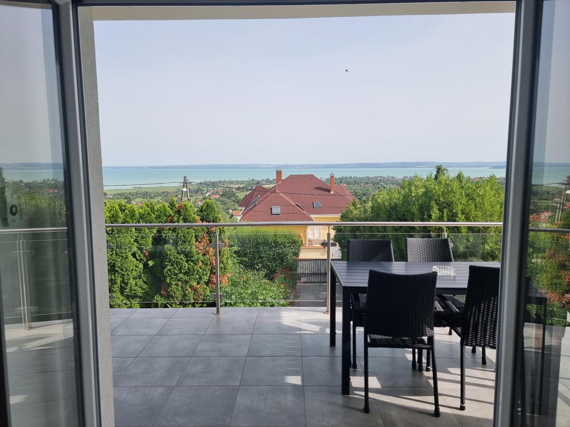 Lakeview Apartments Balatonfuered 外观 照片